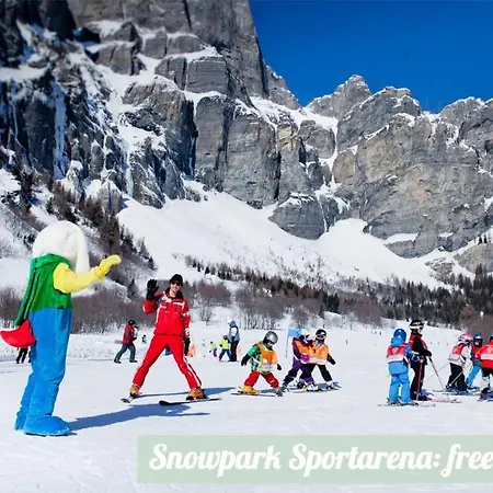 Haus Cristal - 1441m Apartment