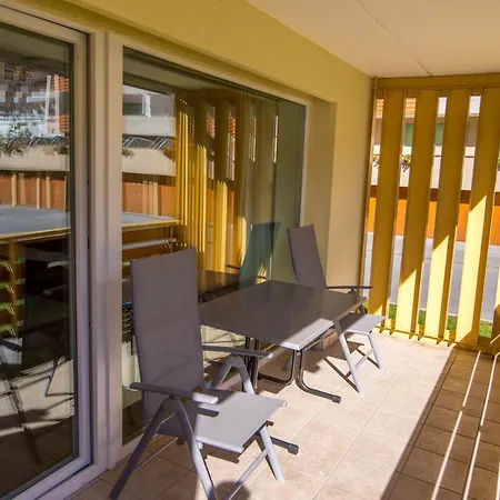 Haus Cristal - 1441m דירה