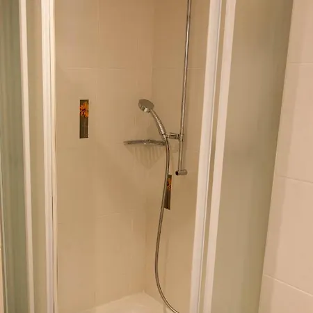 Haus Cristal - 1441m Appartement