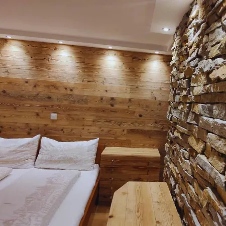 Haus Cristal - 1441m Apartamento