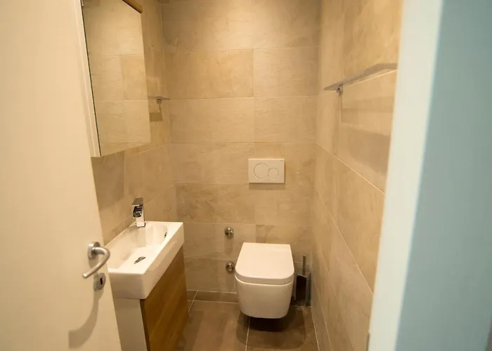 Haus Cristal - 1441m Apartment *